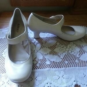 Woman shoes